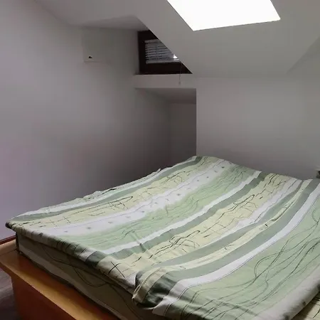 Apartment Cental And Quiet Penthouse With Jacuzzi *